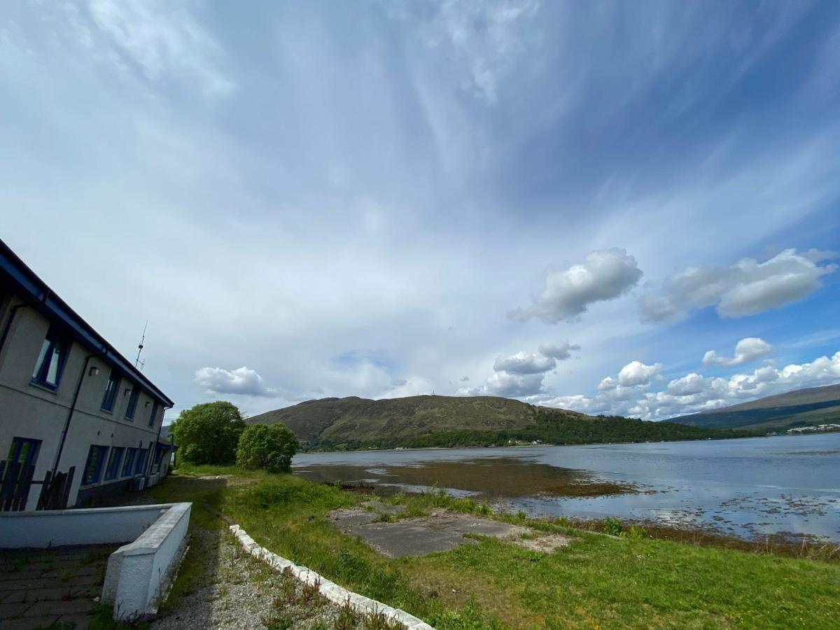 Waterfront Lodge - Accommodation Only Fort William Exterior photo