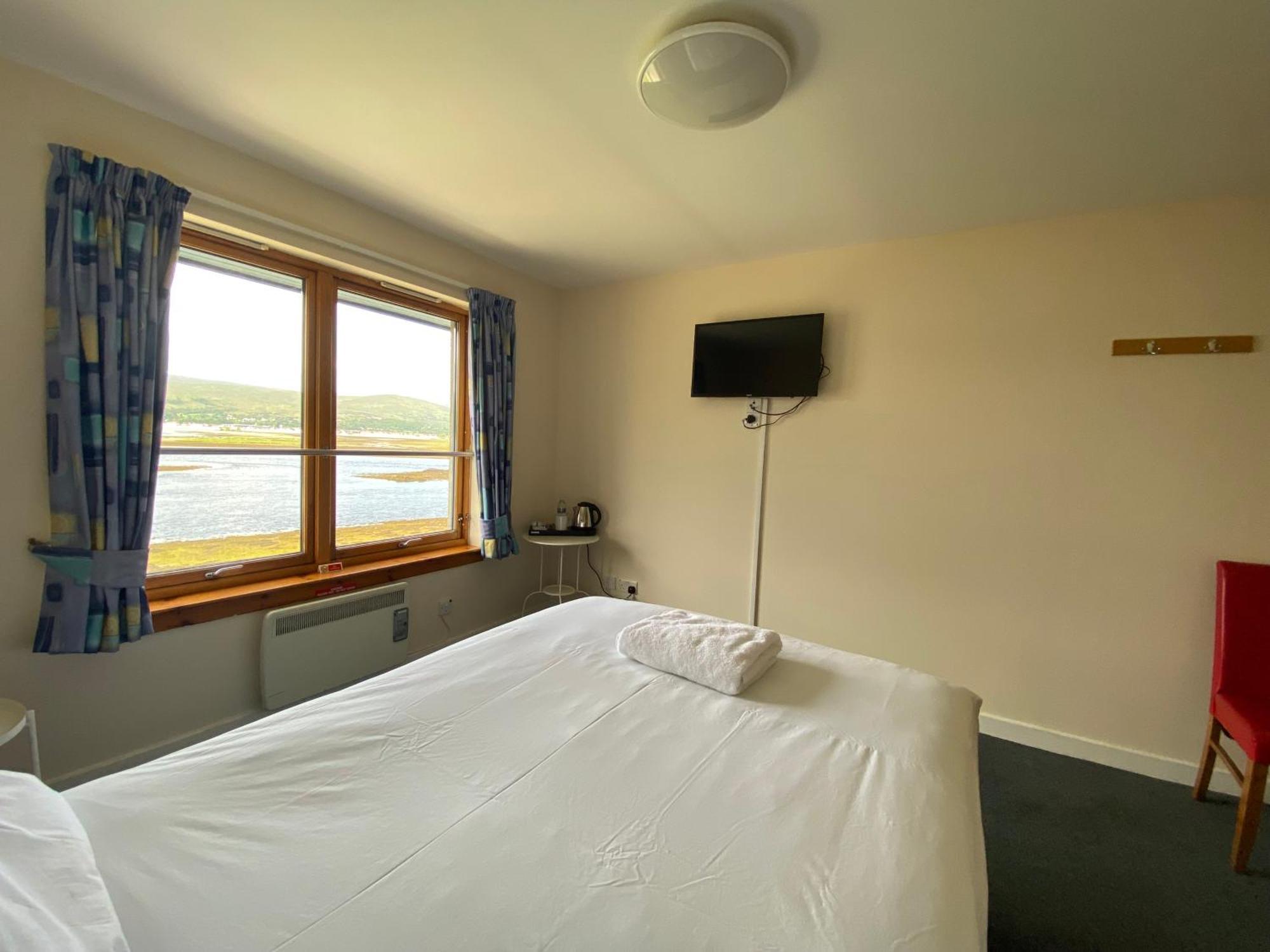 Waterfront Lodge - Accommodation Only Fort William Room photo